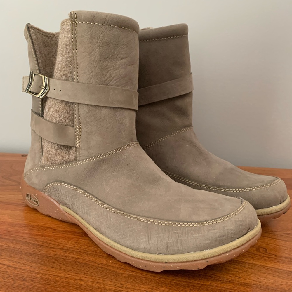 Chaco Women’s Hopi Hiking Boot-size 9.5